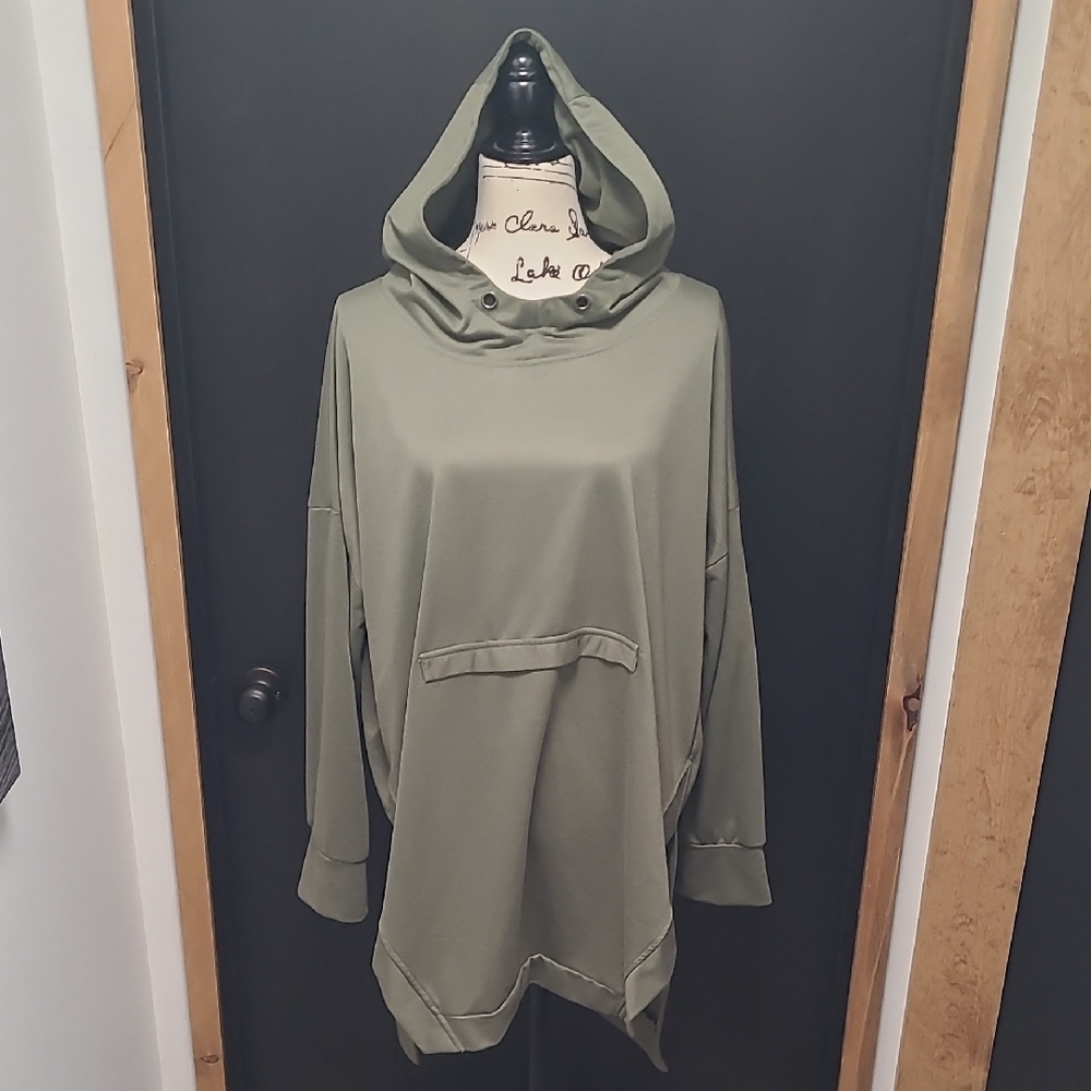 Oversized "LIKE A BOSS" Hooded Tunic in Olive Green